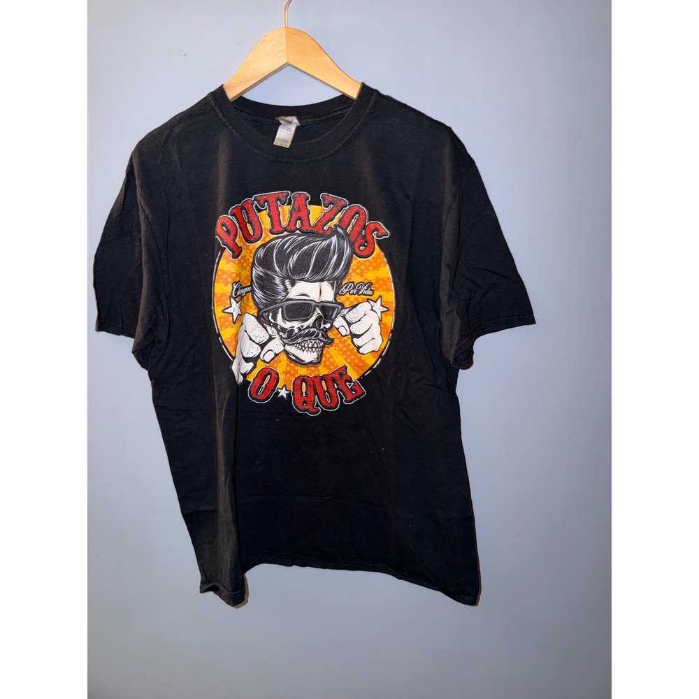 Gildan Softstyle Putazos O‎ Que Chicano Skull Pompadour Graphic T-Shirt Black XL